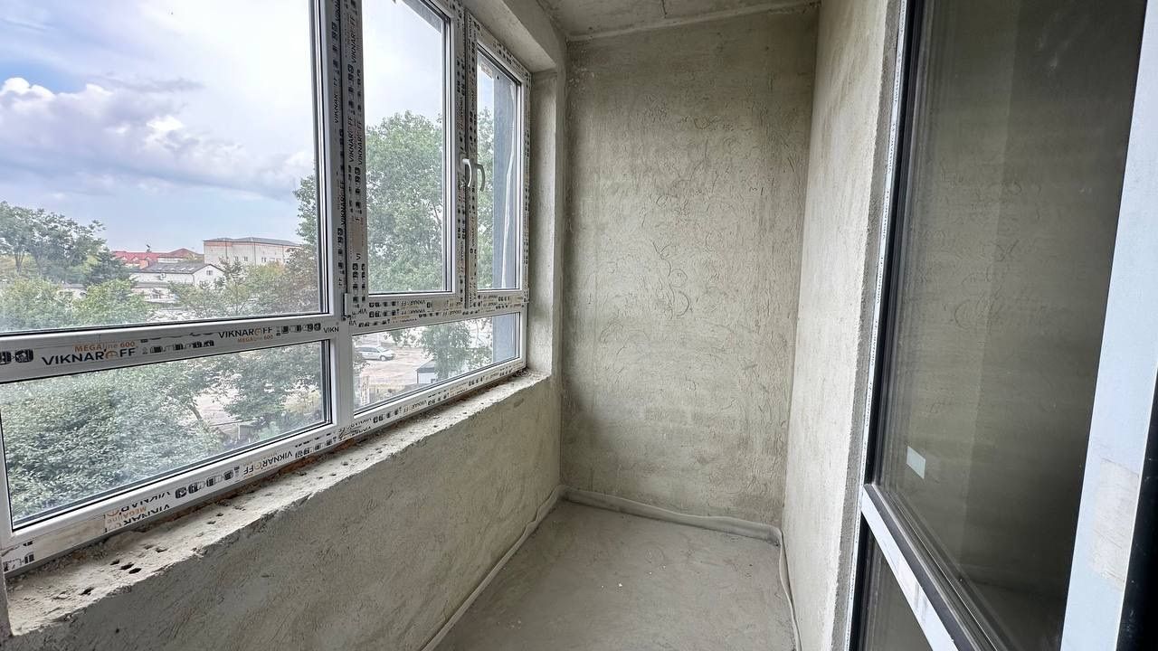 1835107229606919
