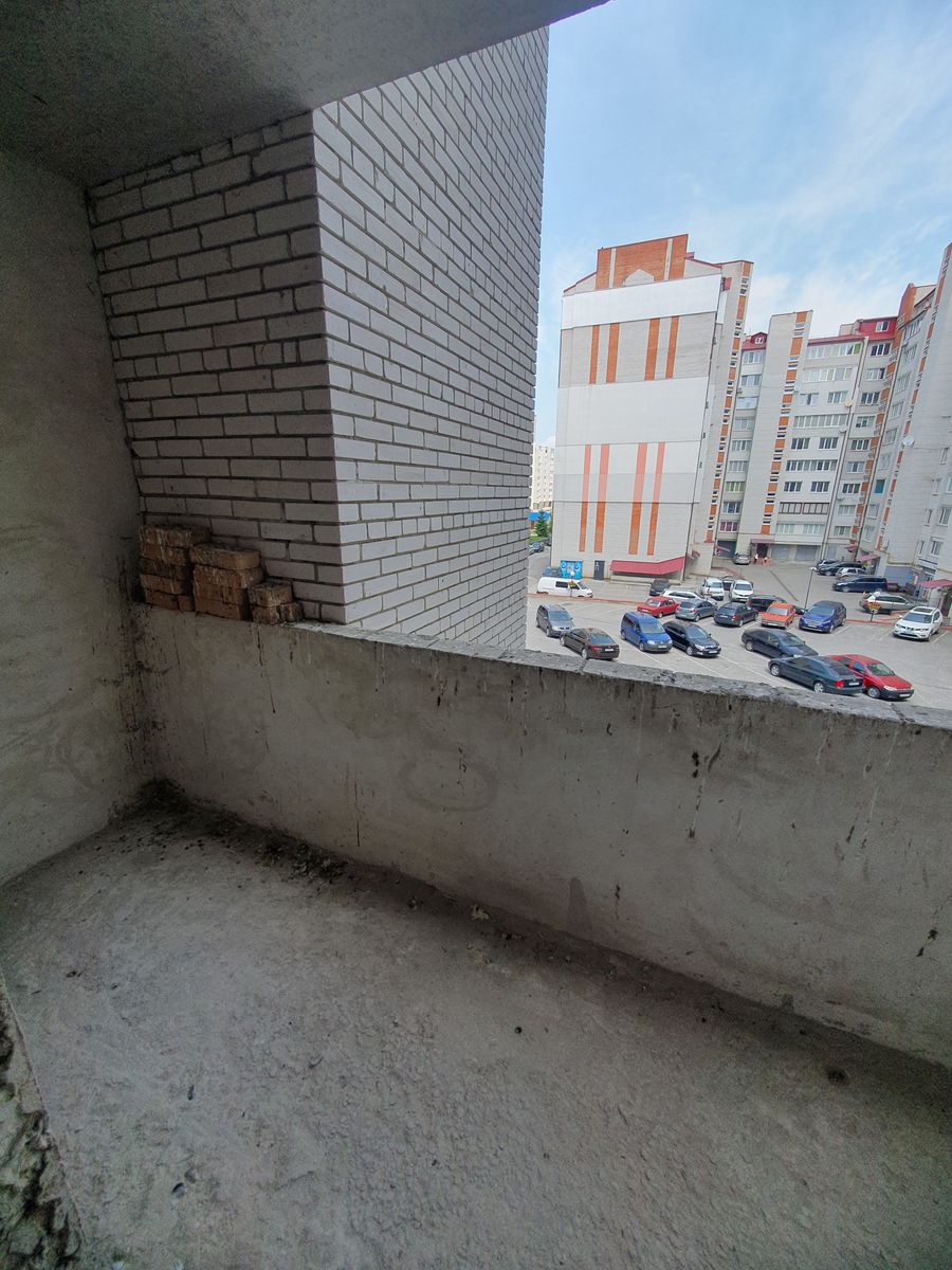1838526387613921