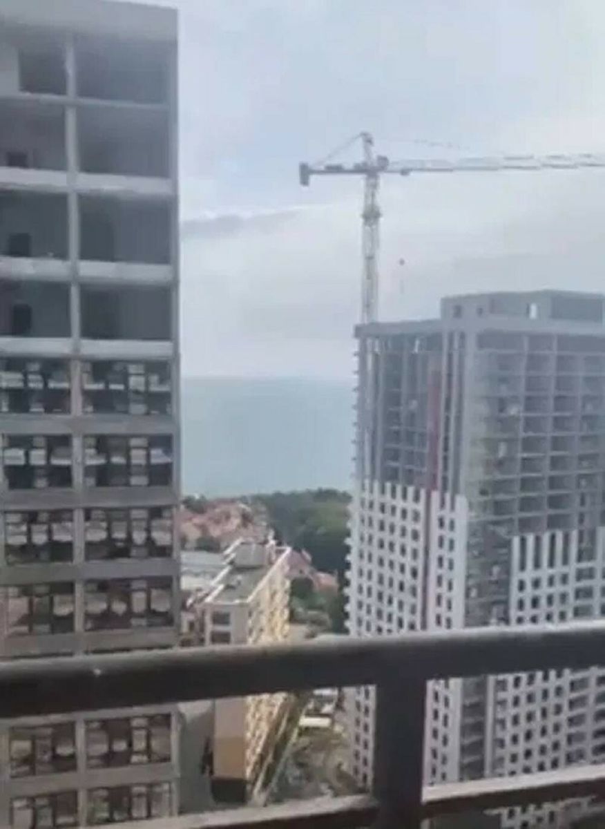 1832635967558923