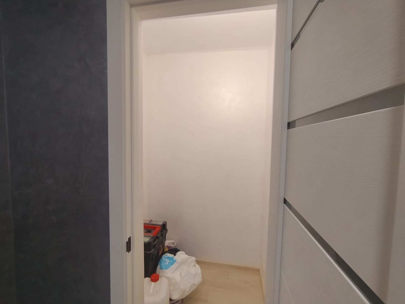 1837646736332924