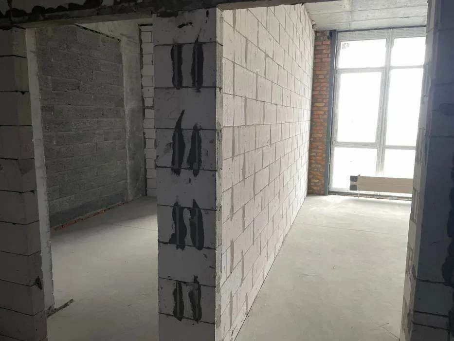1833816677961925