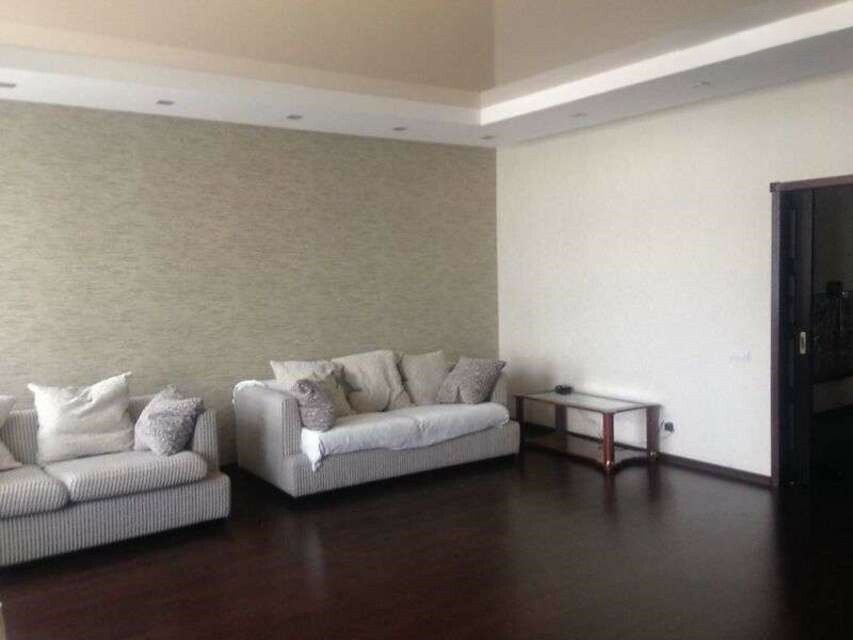 1838331879930925