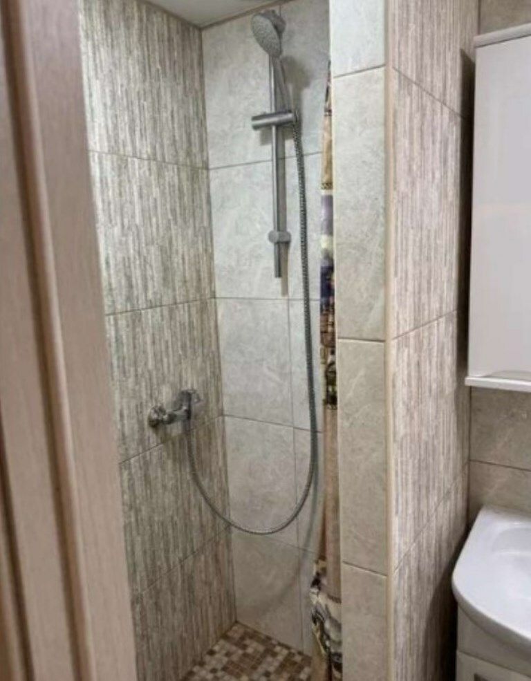 1834005554296926