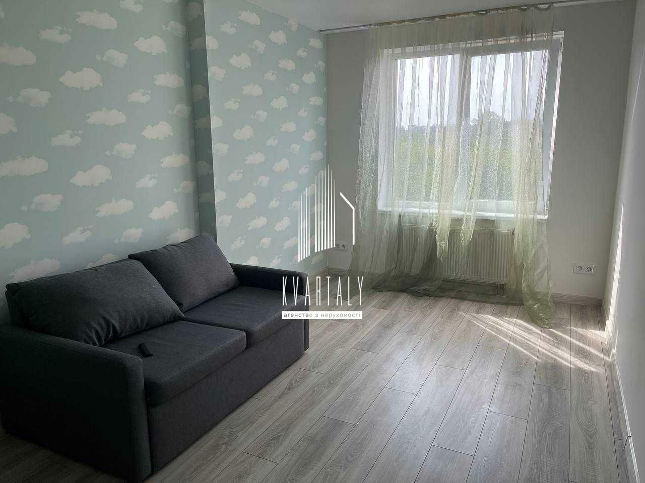 1835351731004926