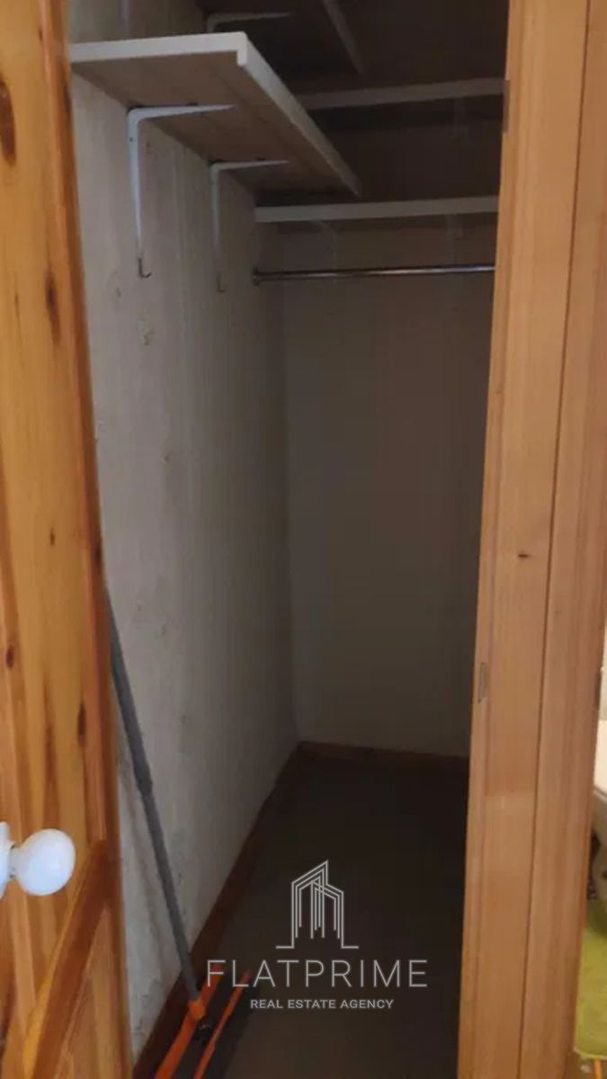 1826292103497928