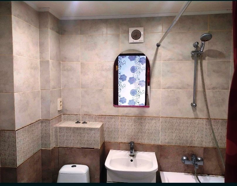1835079408365928