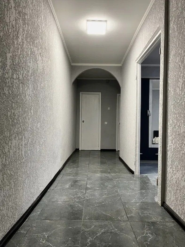 1839516704279928