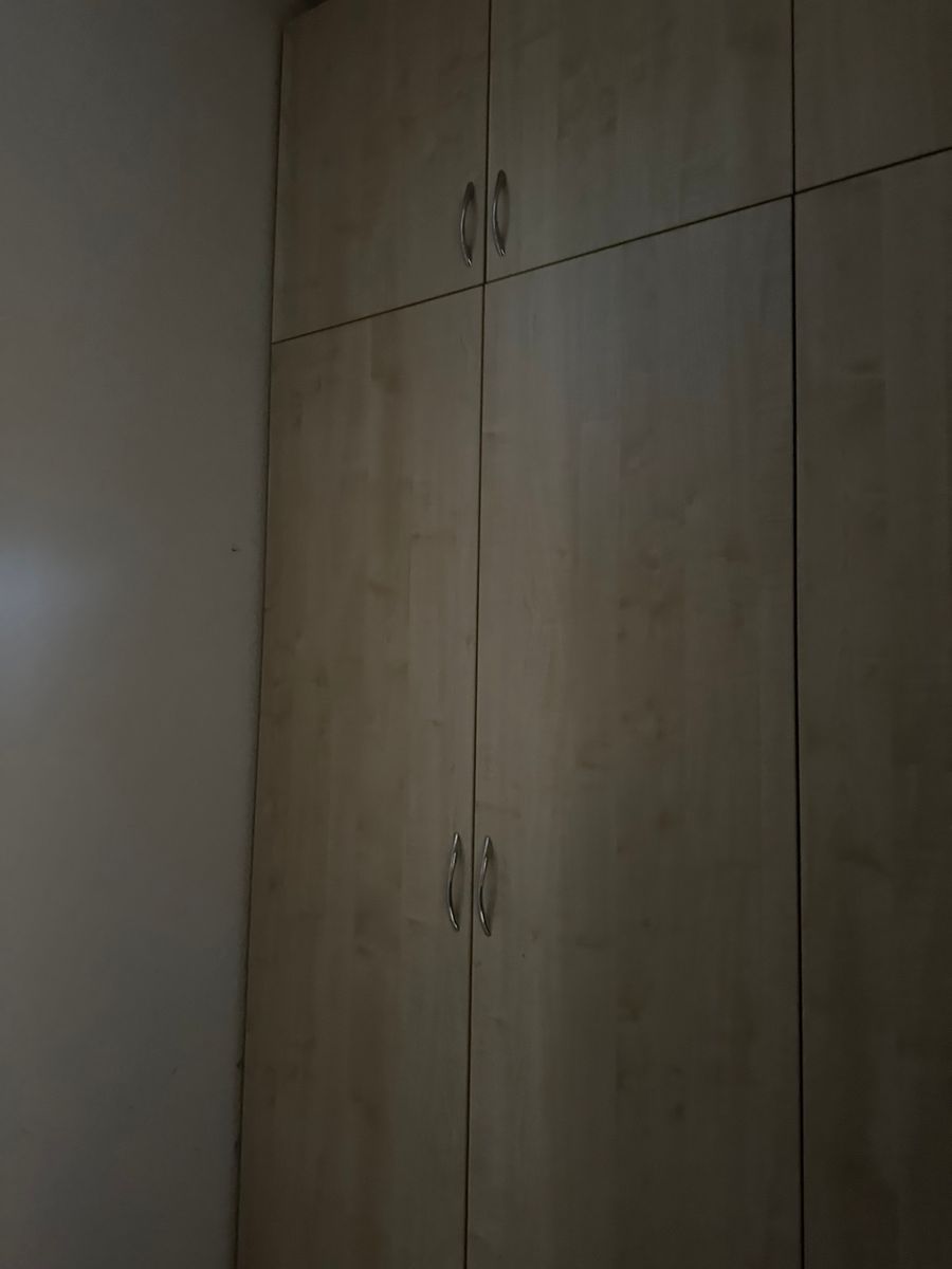 1823305604624929
