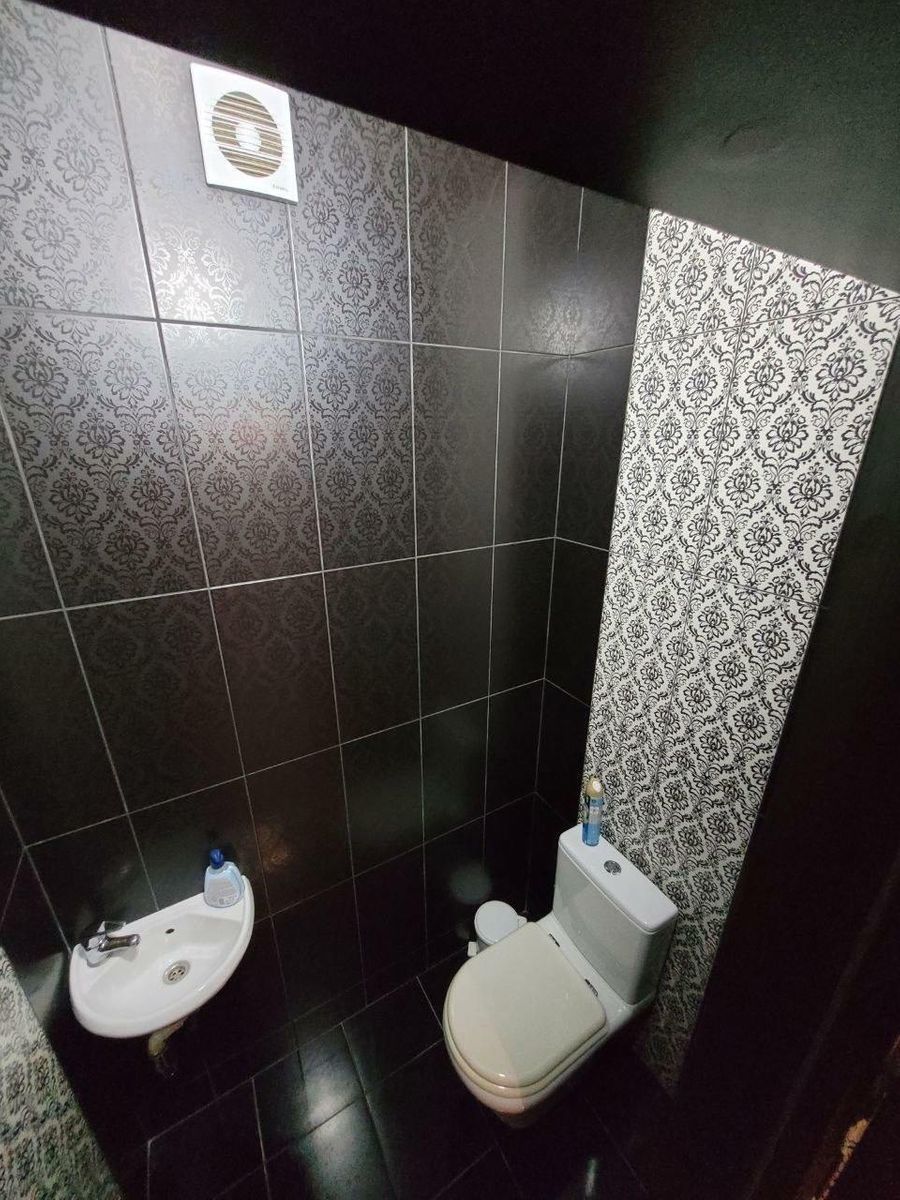 1835344795897093