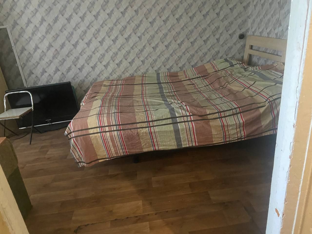 1839244384815930