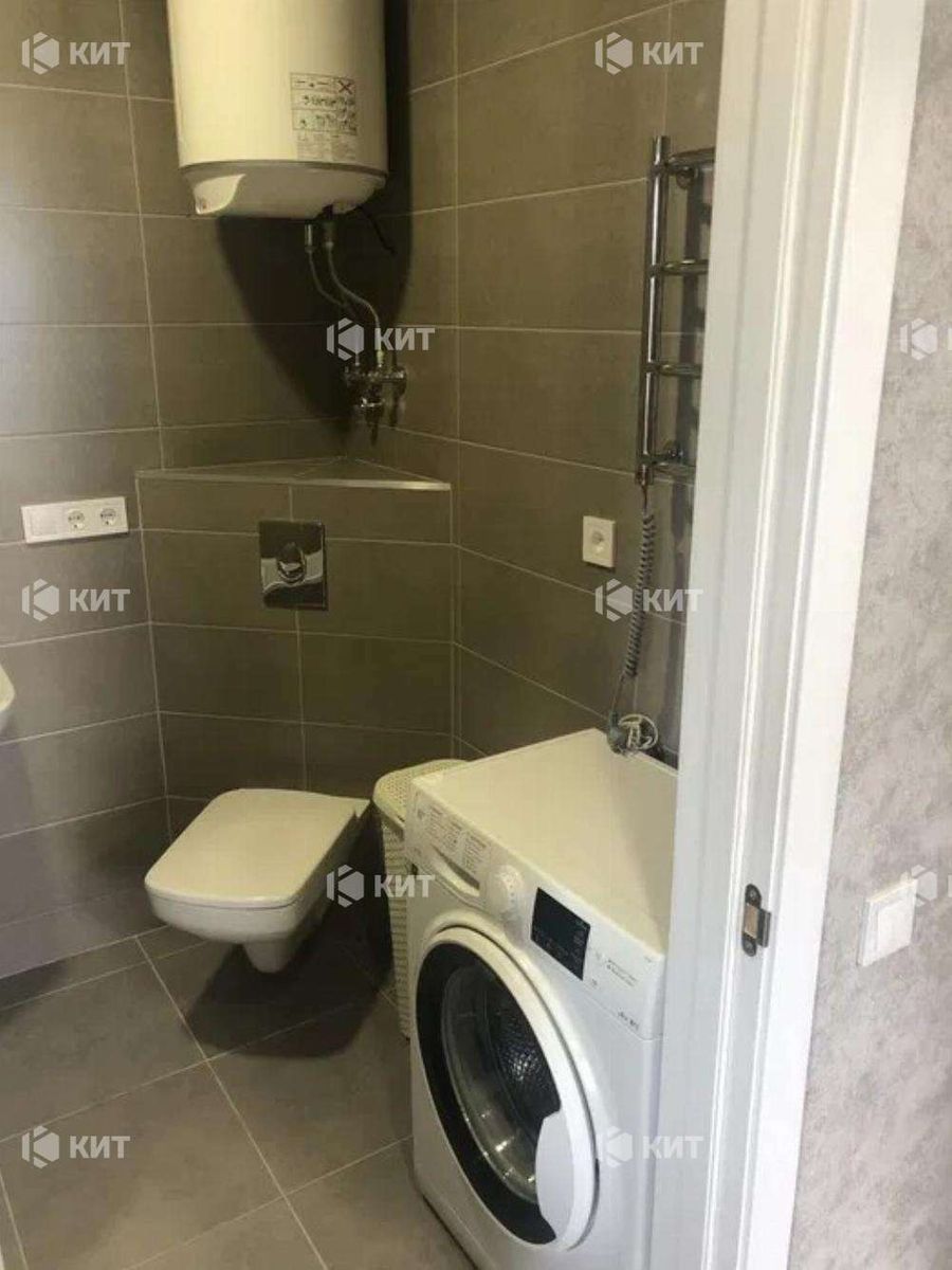 1834794610604932