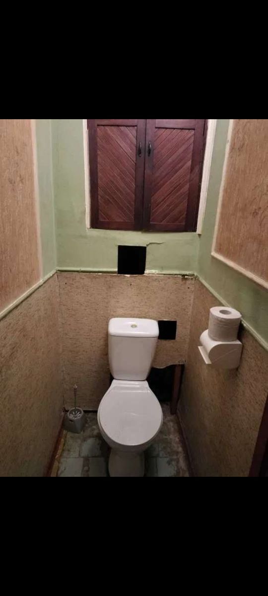 1832725728381933