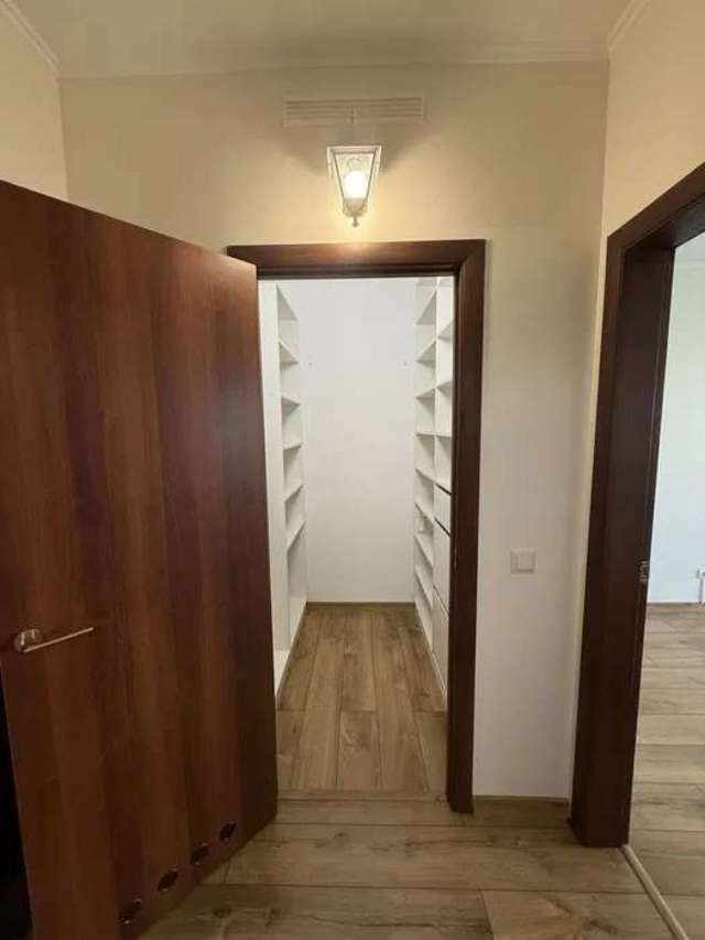 1837266996024933