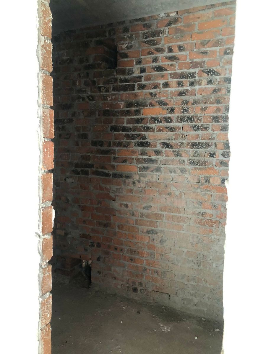 1833189344057934
