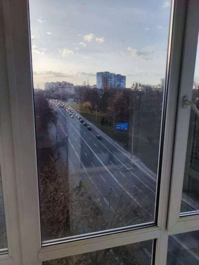 1833806146895934