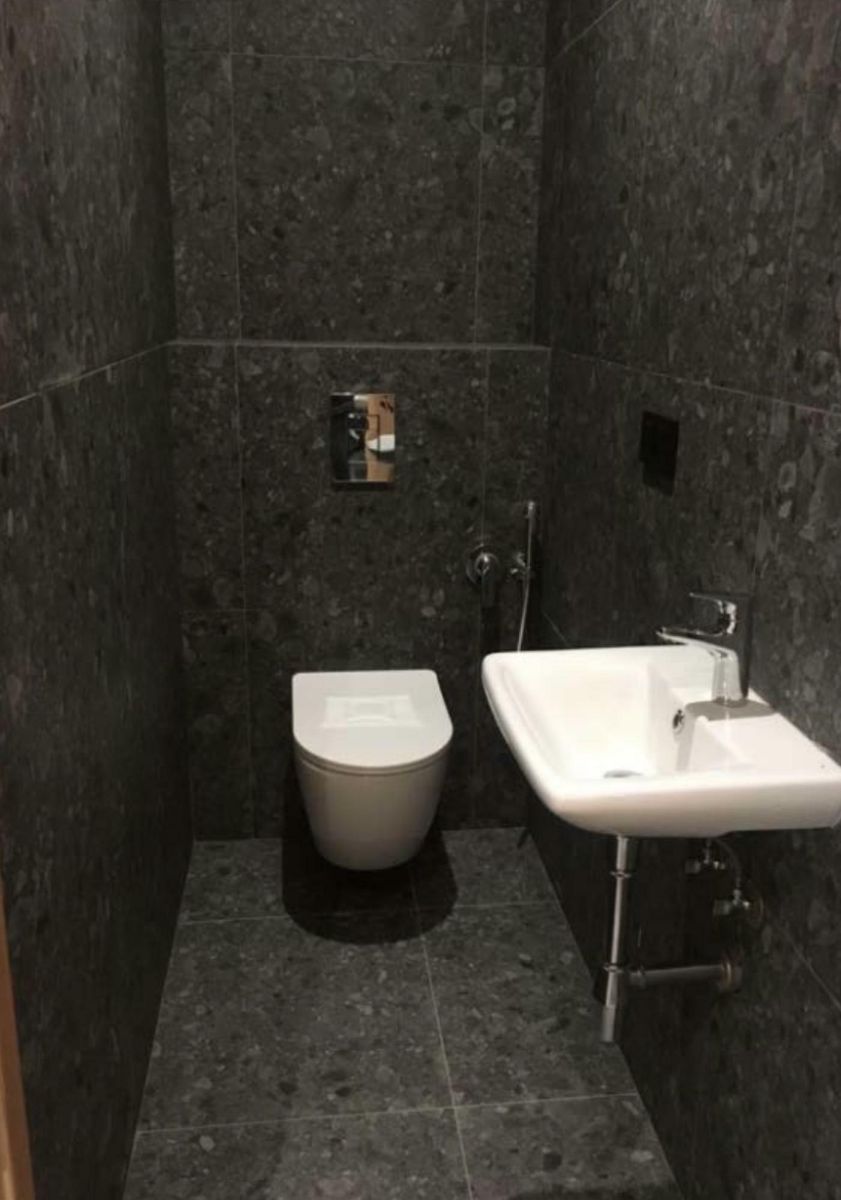1835346412377934