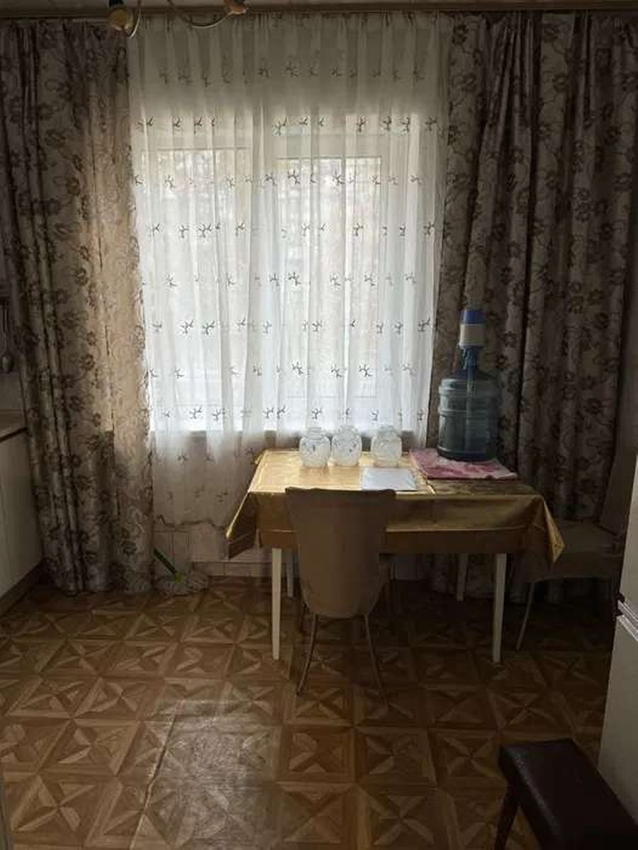 1830478378660935
