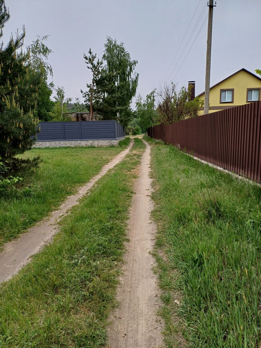 1835909110832935