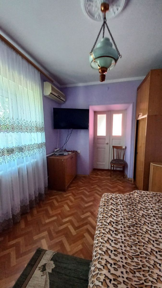 1836437736345935