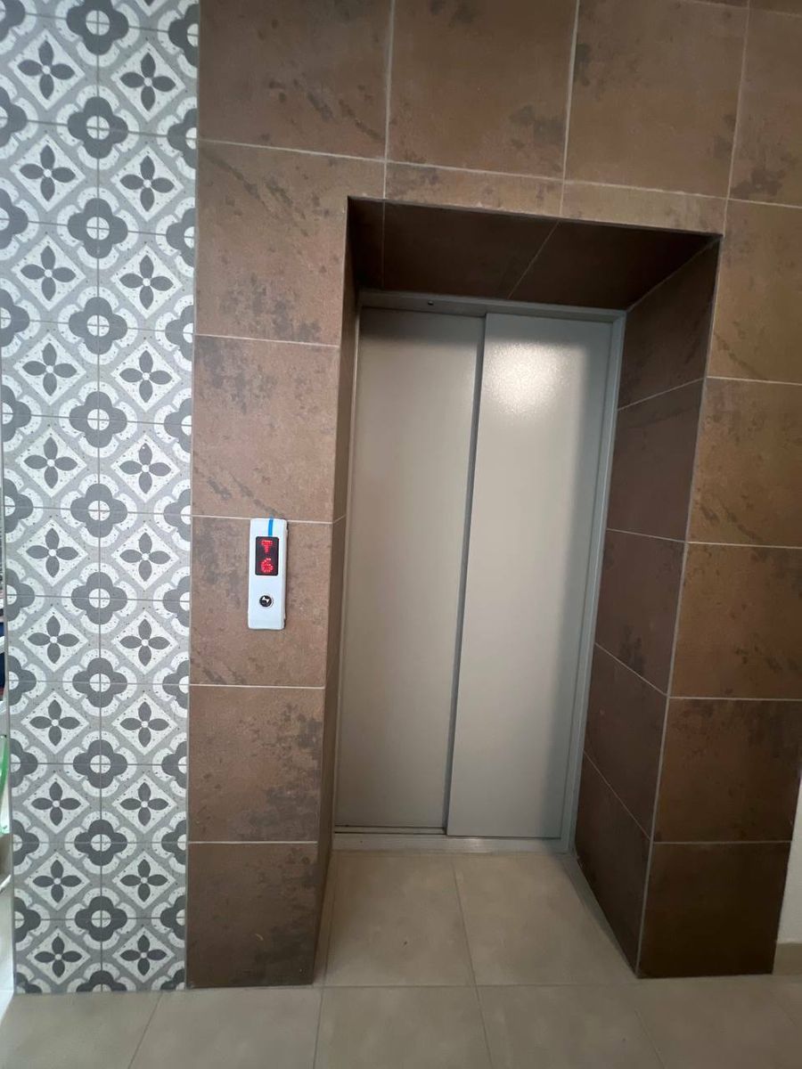 1832737910312936