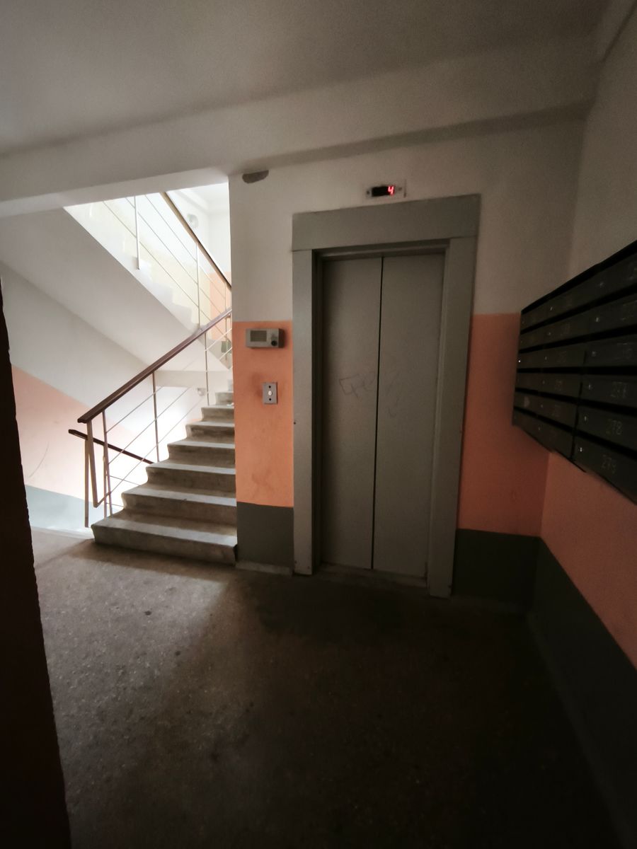 1833673464237936