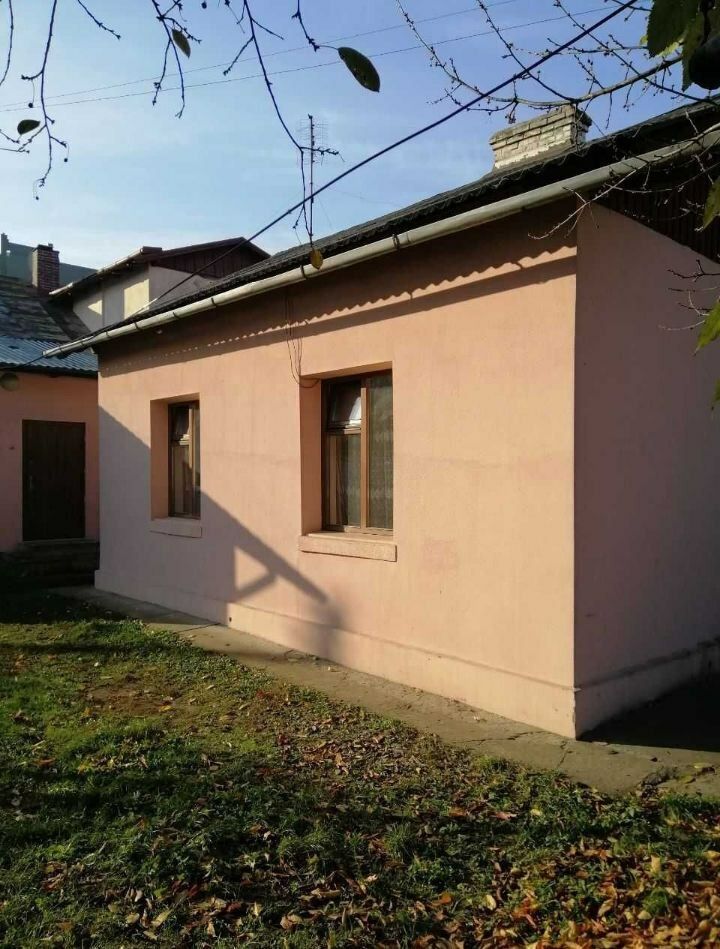 1831645046733937