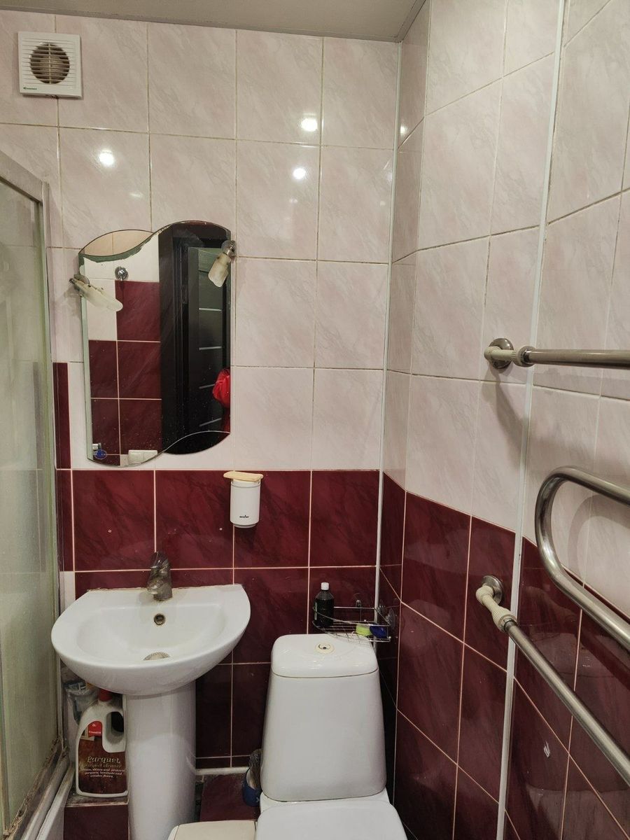 1837342467377937