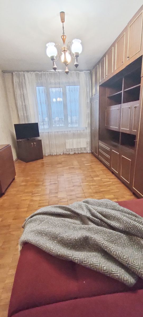 1839402159843937