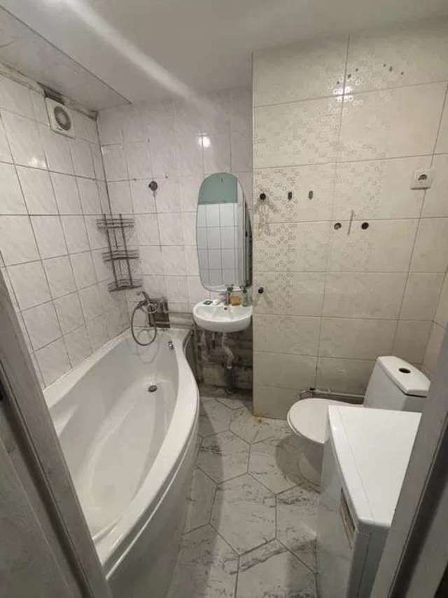 1833545939575938
