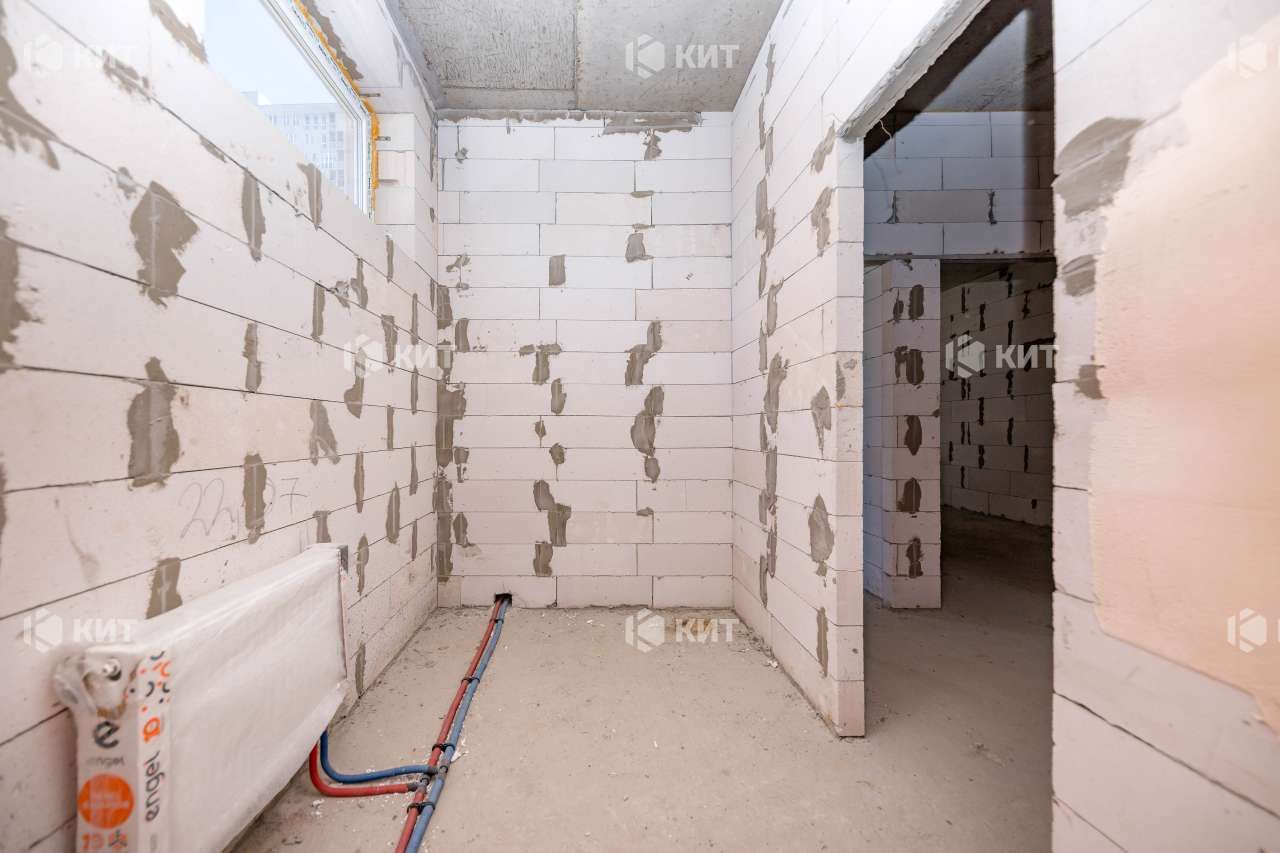 1839073326022938