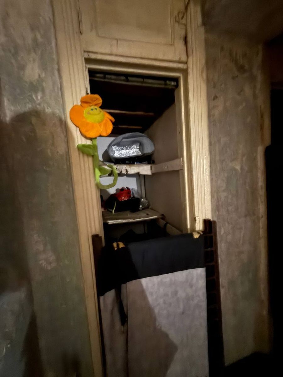 1841058102943938