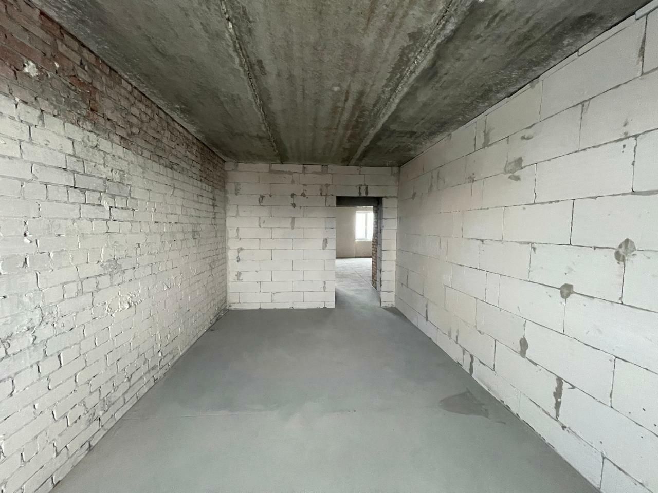 1817328994780094