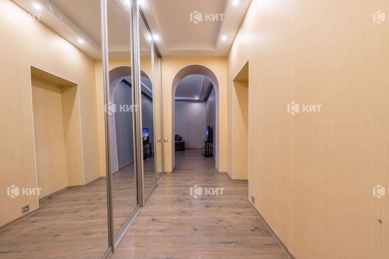 1832912108037094