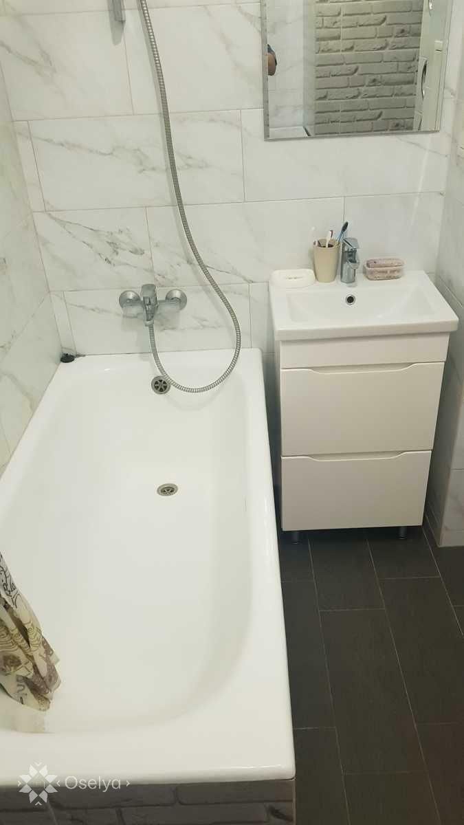1835169756269940