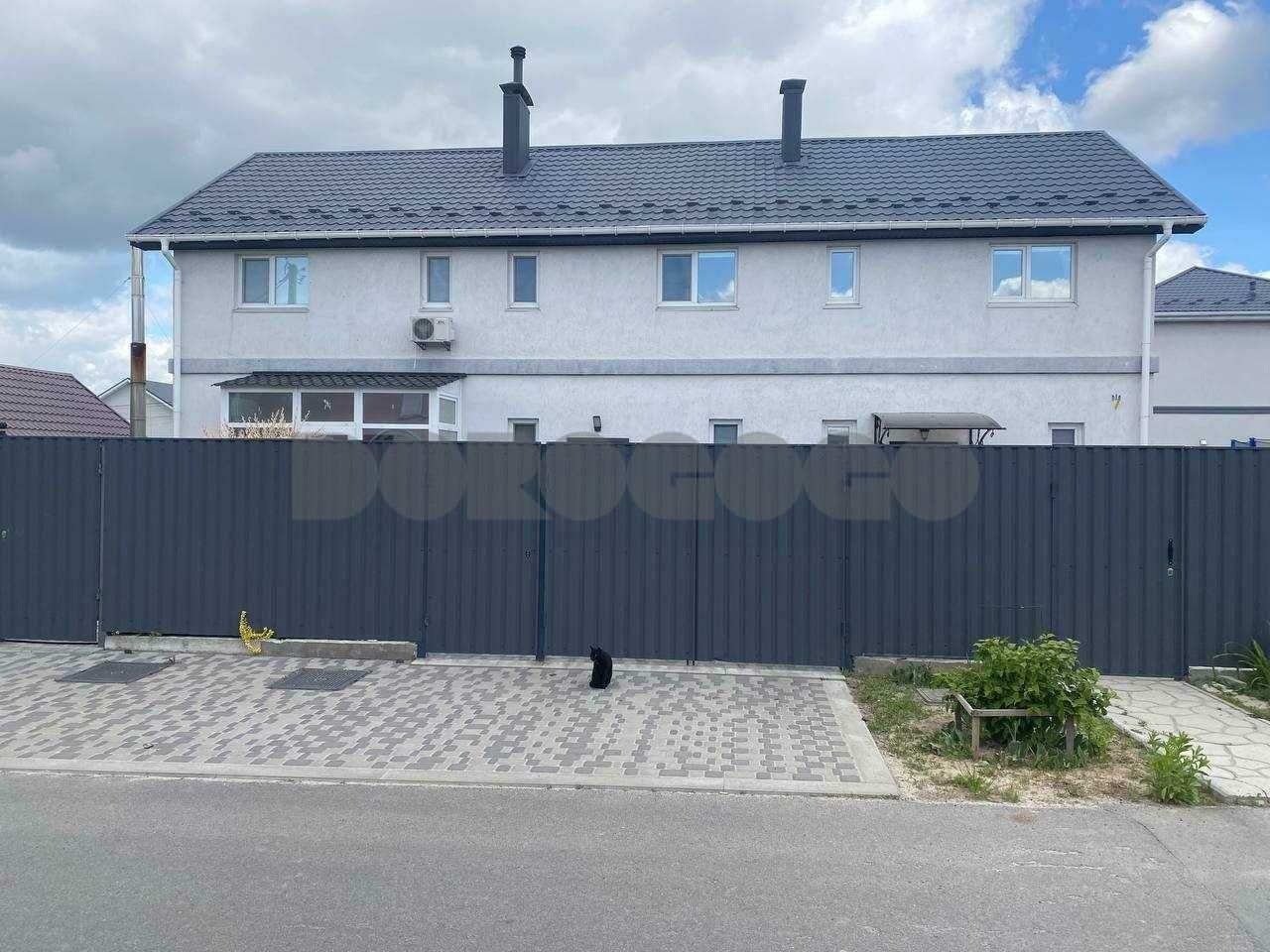 1835251043329940