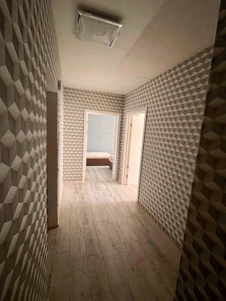 1834258392054942
