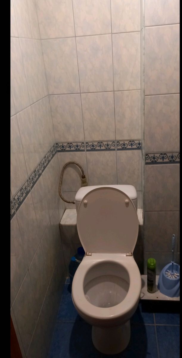 1835715605208942