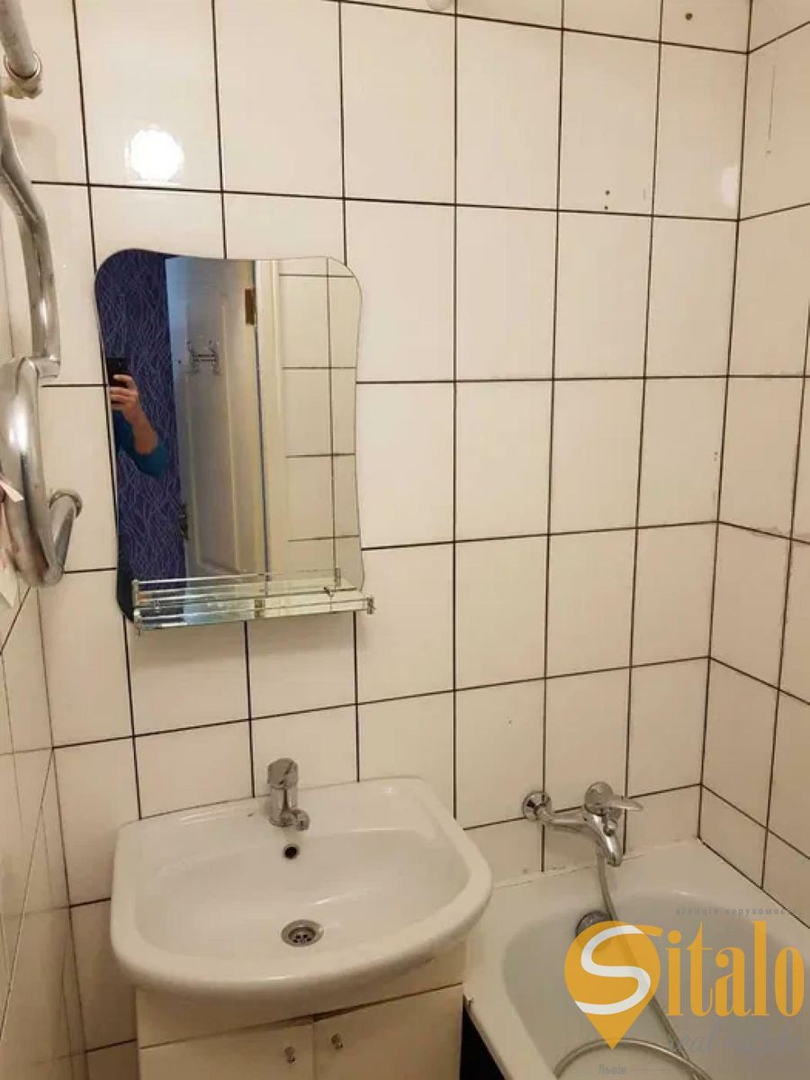 1835984760422942