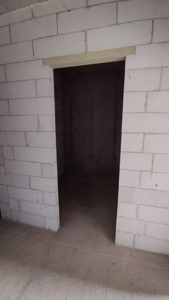 1829635724133943