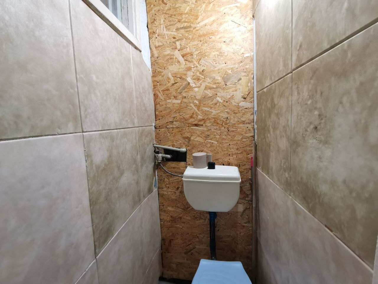 1830773575722943