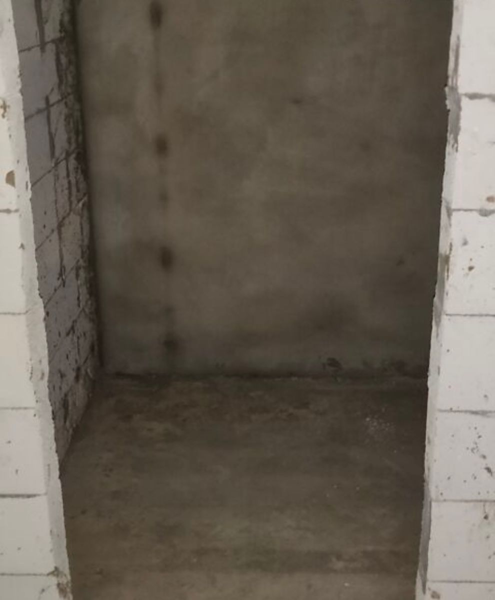1835085348368945