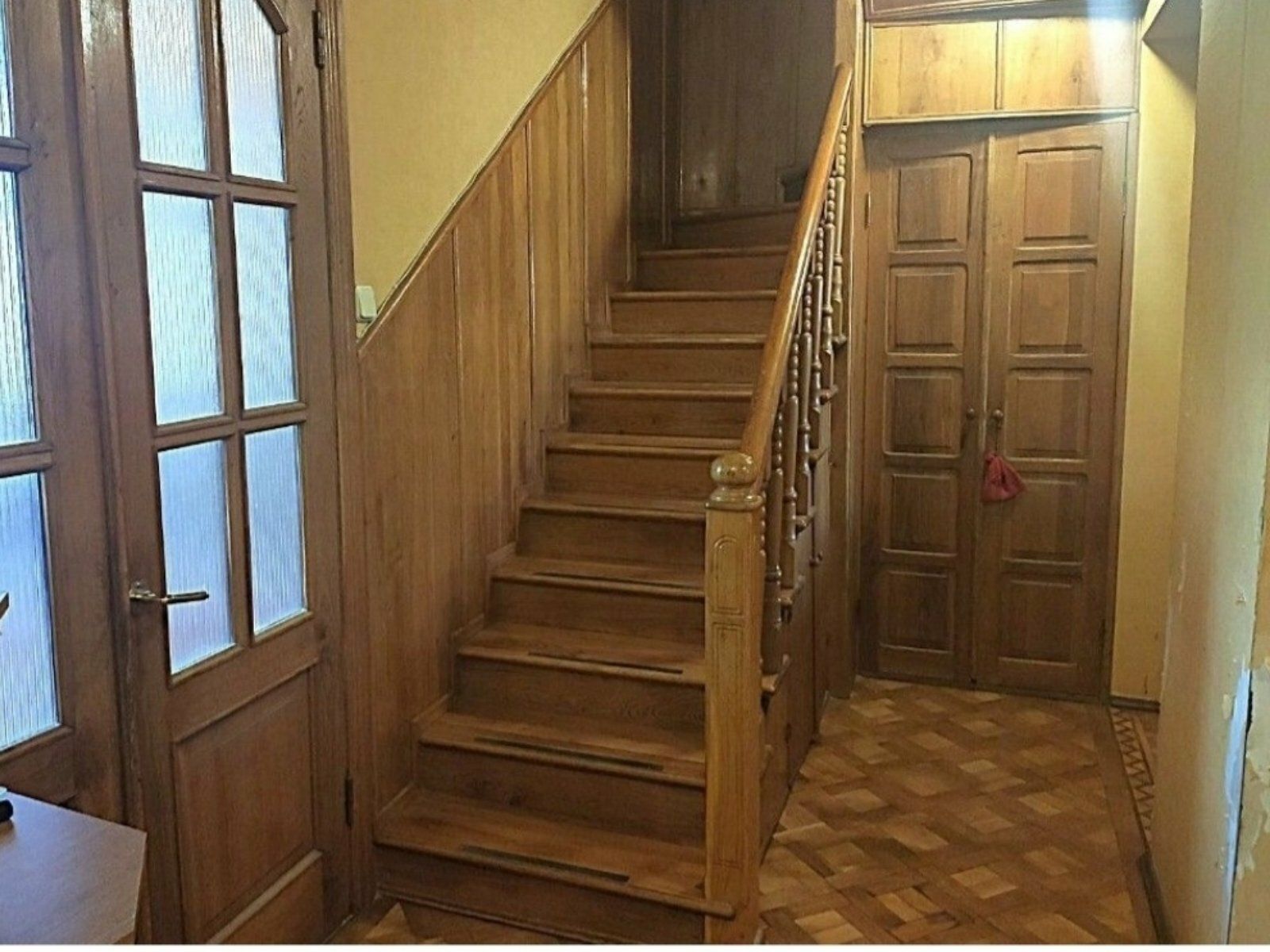 1831584235272946