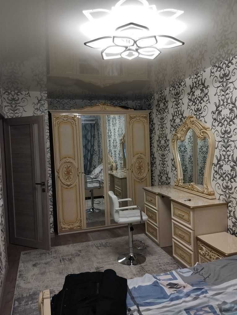 1832285660814946