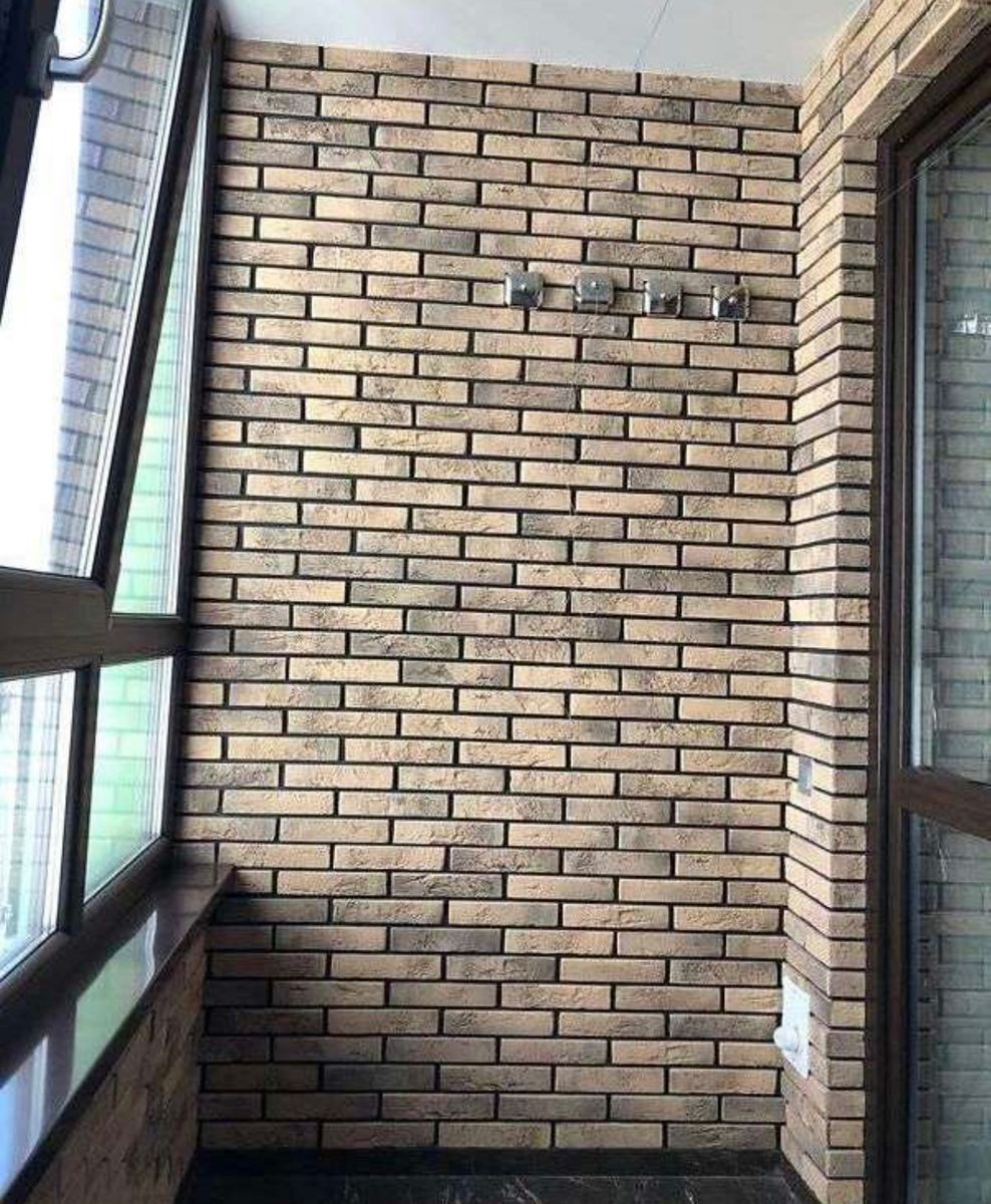 1833353331027947