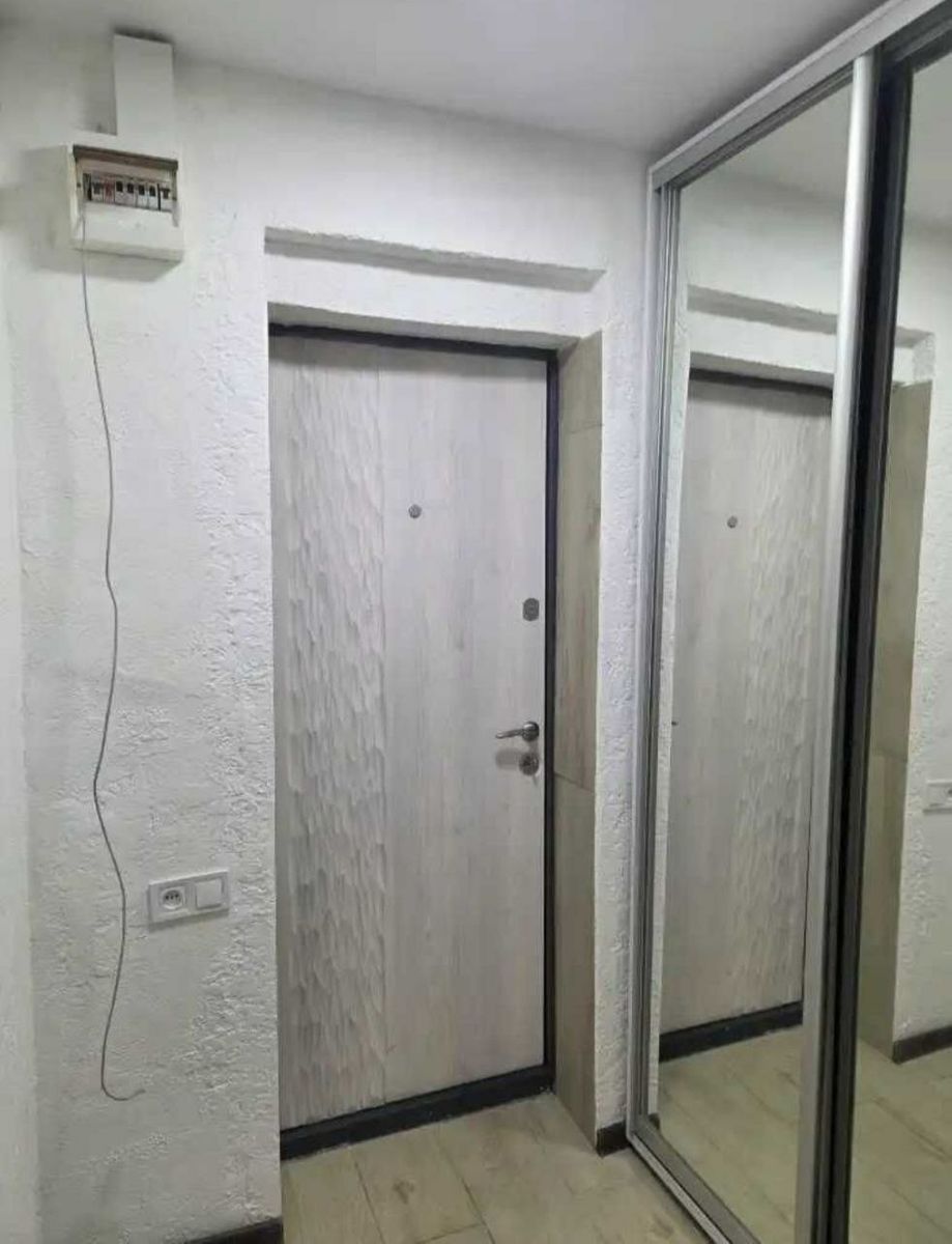 1835176552764947