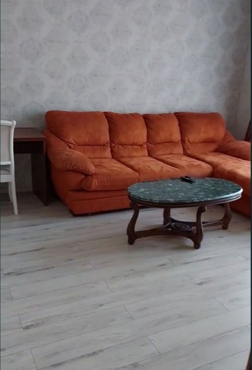 1835810722974947