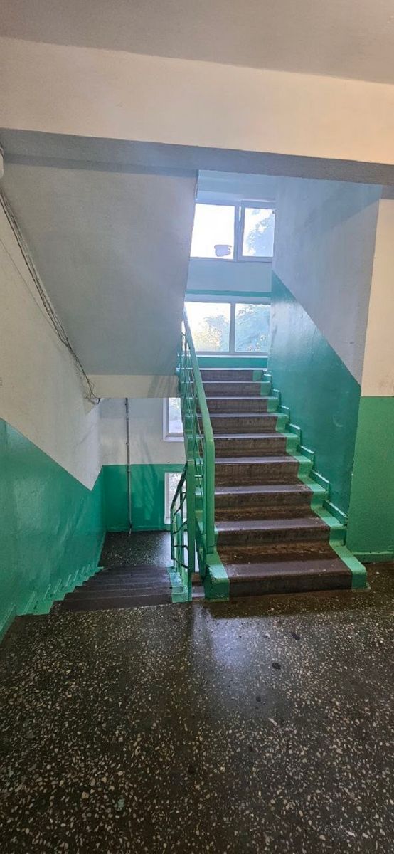1834634600710949