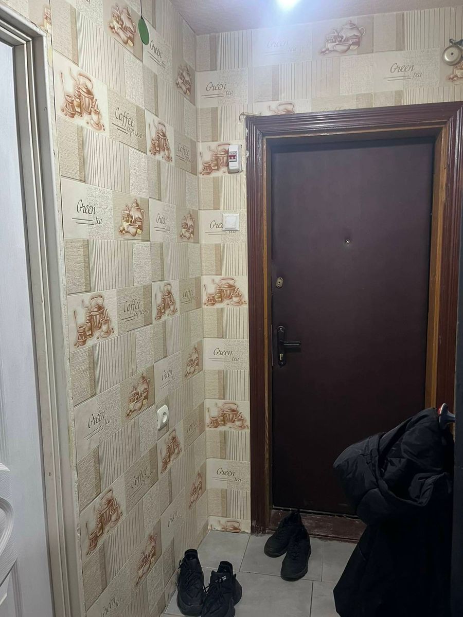 1831657330756095
