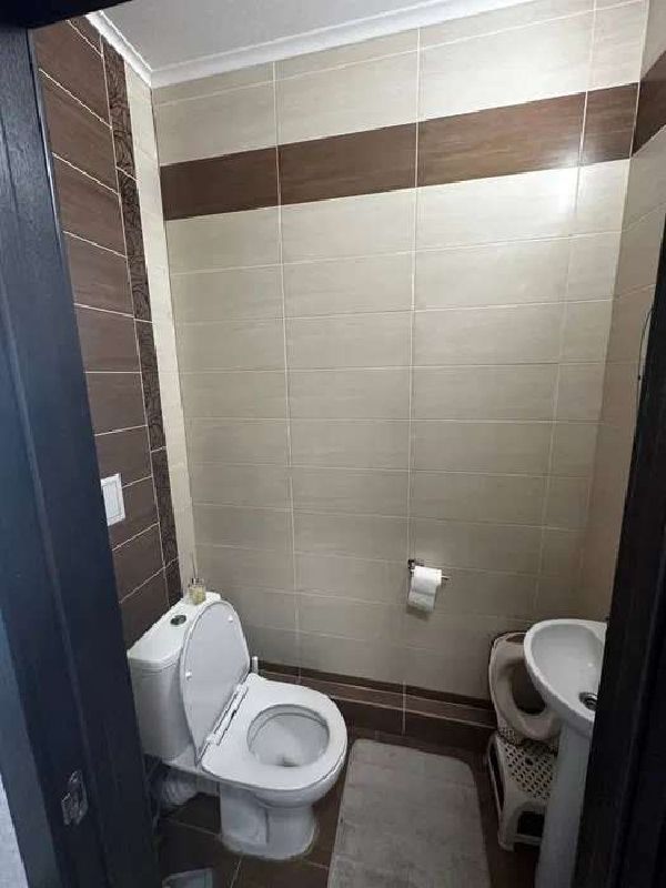 1834189578343950