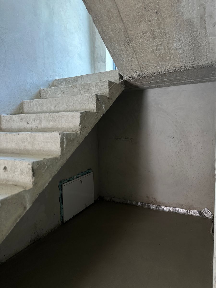 1834820367986952